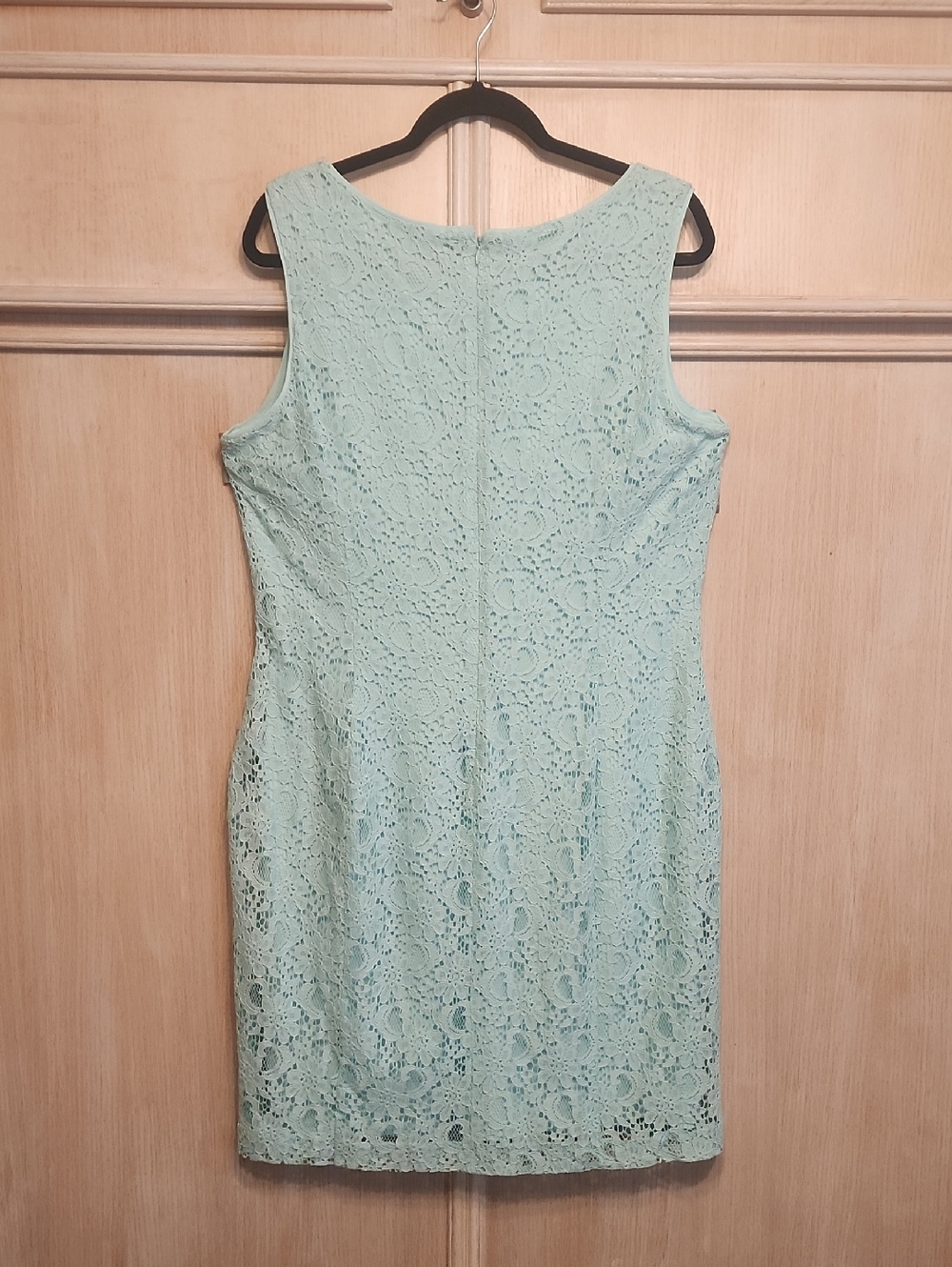 Ralph Lauren Sleeveless Lace Midi Dress in Mint - Picture 4 of 7